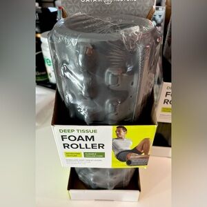Gaiam Restore Deep Tissue Muscle Massage Foam Roller-Extra firm texture NEW